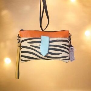 Soruka handcrafted recycled leather crossbody bag